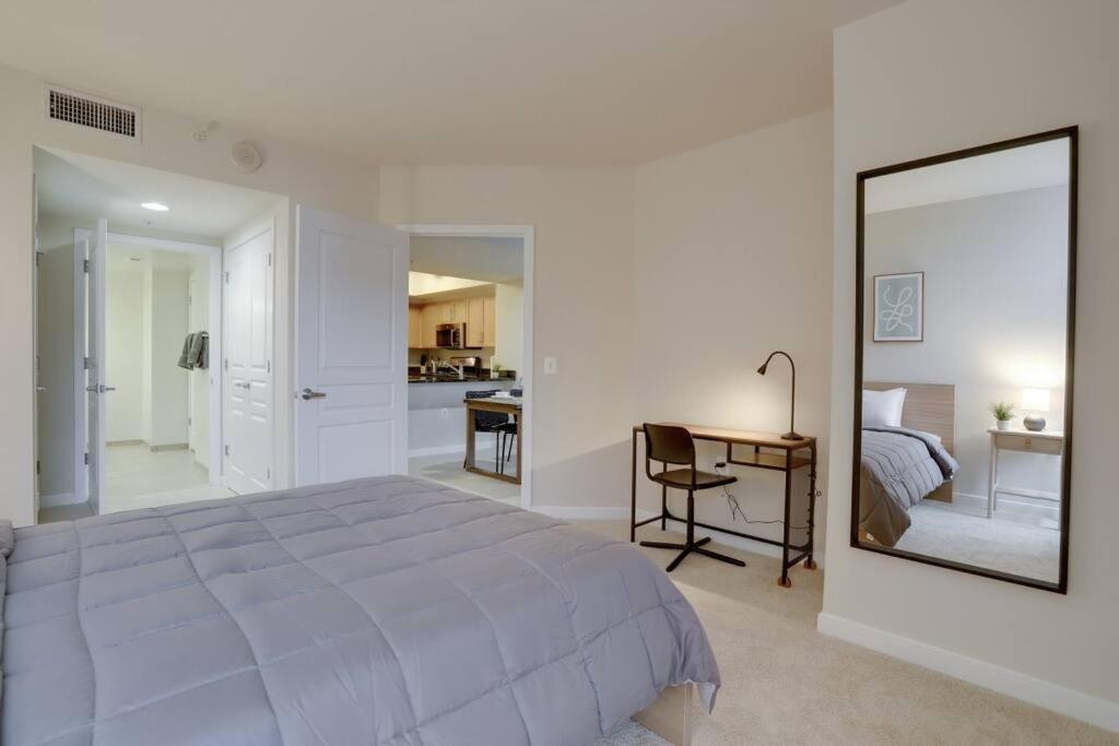 Pentagon City Comfort Modern Stay Арлингтон Экстерьер фото