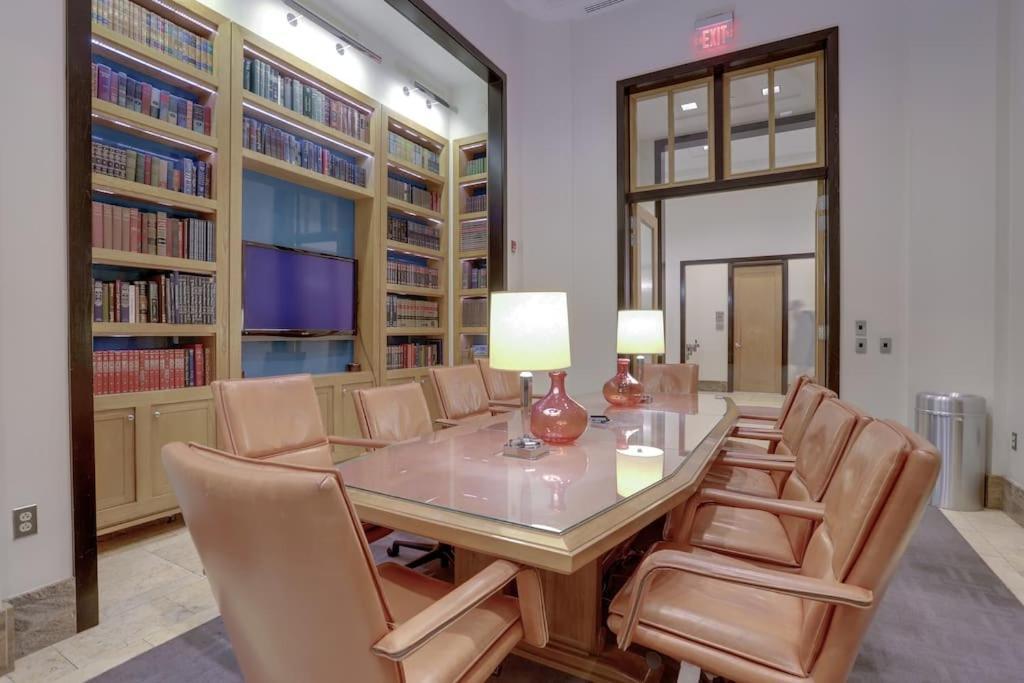 Pentagon City Comfort Modern Stay Арлингтон Экстерьер фото
