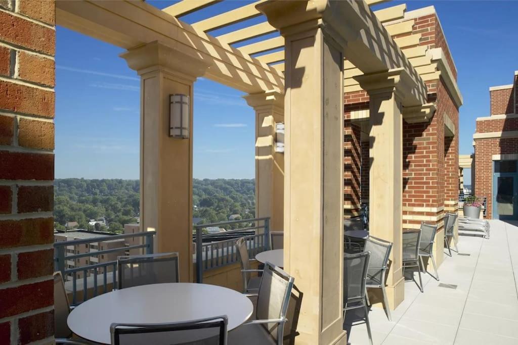 Pentagon City Comfort Modern Stay Арлингтон Экстерьер фото